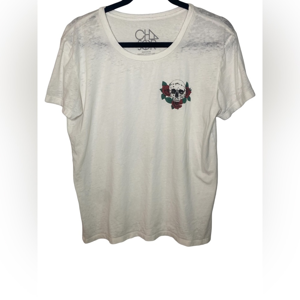 Chaser | Medium cotton white t-shirt with skull and rose‎ graphic
